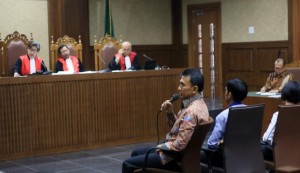Tidak Sampaikan Eksepsi, Gatot Pasrah Jalani Sidang di PN Medan