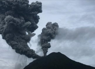 Gunung Sinabung Erupsi