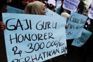 Guru Honor Minta Diangkat Jadi PNS