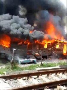 Api Hanguskan 4 Rumah Panggung di Belawan, Pemilik Duga Ada Unsur Kesengajaan